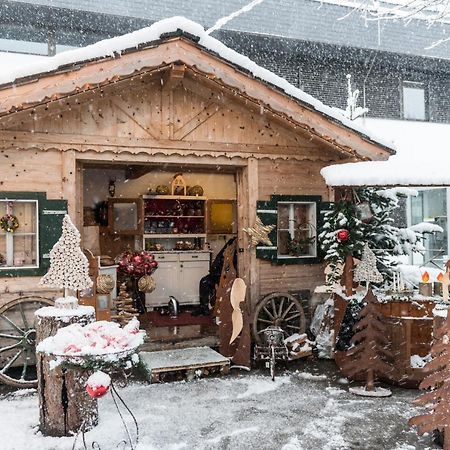 Hotel Youhey Am Wolfgangsee Strobl Exterior photo