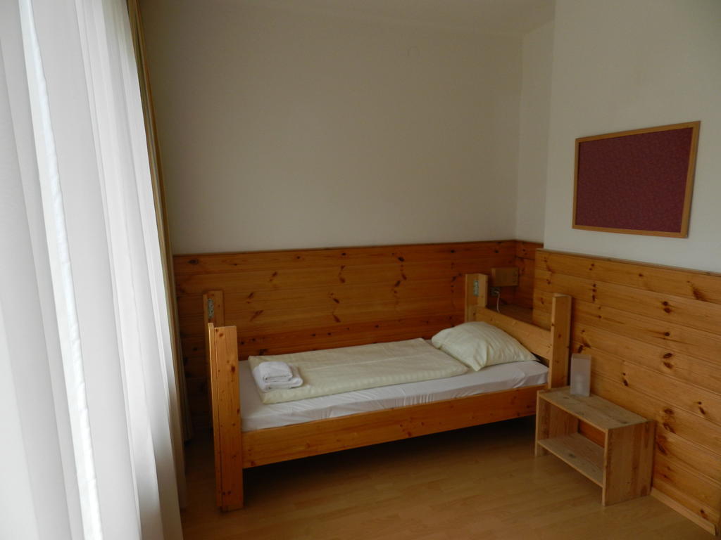 Hotel Youhey Am Wolfgangsee Strobl Room photo