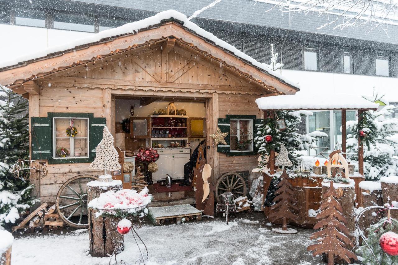 Hotel Youhey Am Wolfgangsee Strobl Exterior photo